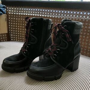 Naturalizer boots